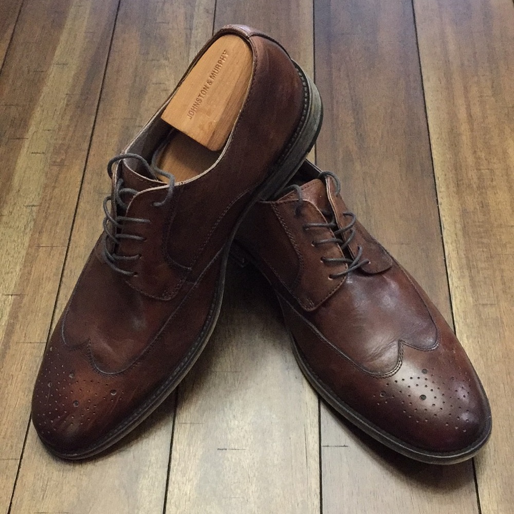 Banana Republic Brown Oxford Wingtip Shoes